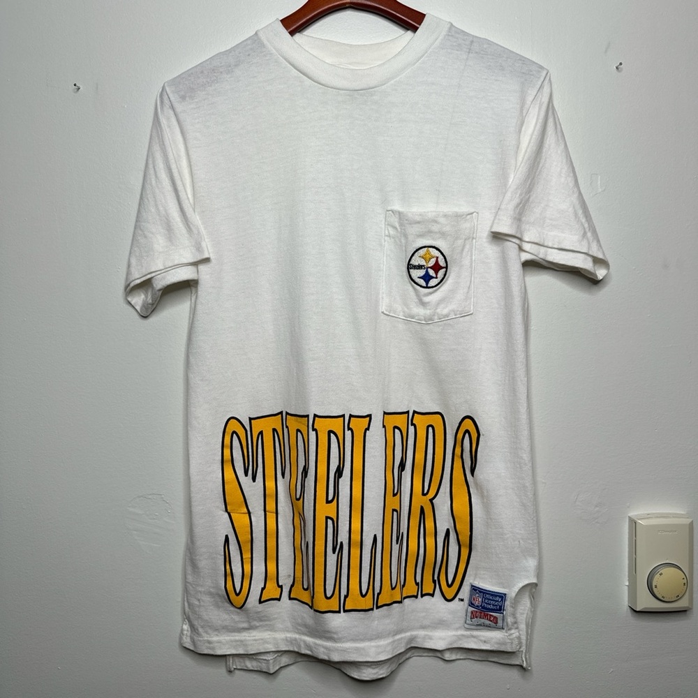 VTG 90s NUTMEG MILLS STEELERS NFL POCKET TEE SPELLOUT MADE IN USA MED.